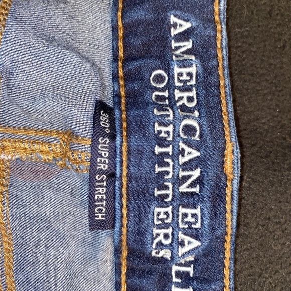 Size 0 American Eagle Shorts - Picture 3 of 4